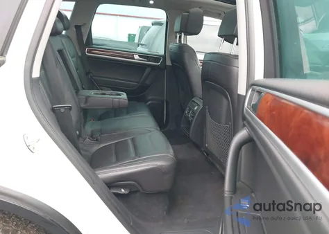 2011 Volkswagen Touareg Vr6 Lux из США, поврежденный, VIN WVGFF9BP0BD004841